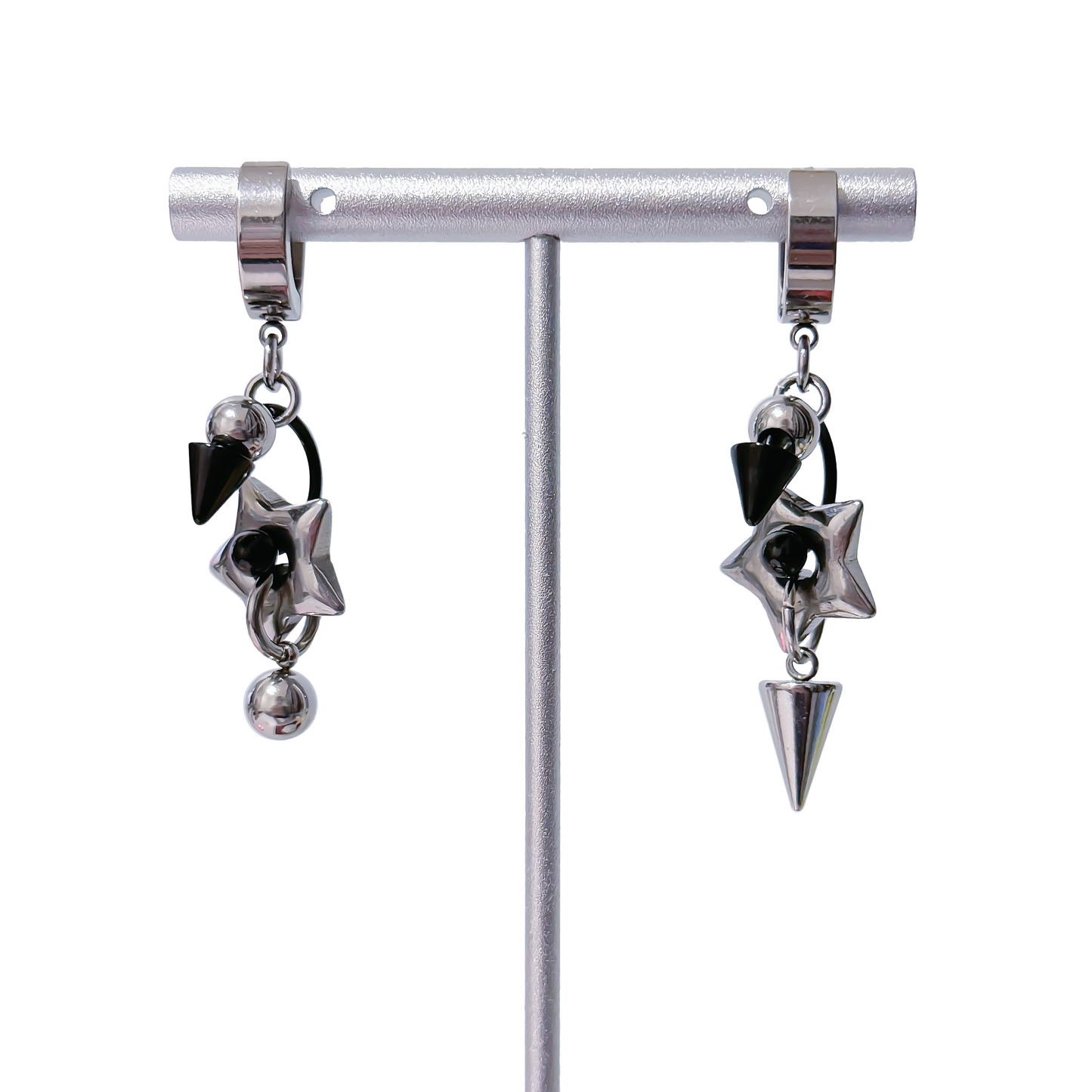 More Stars Ear Ring - Black