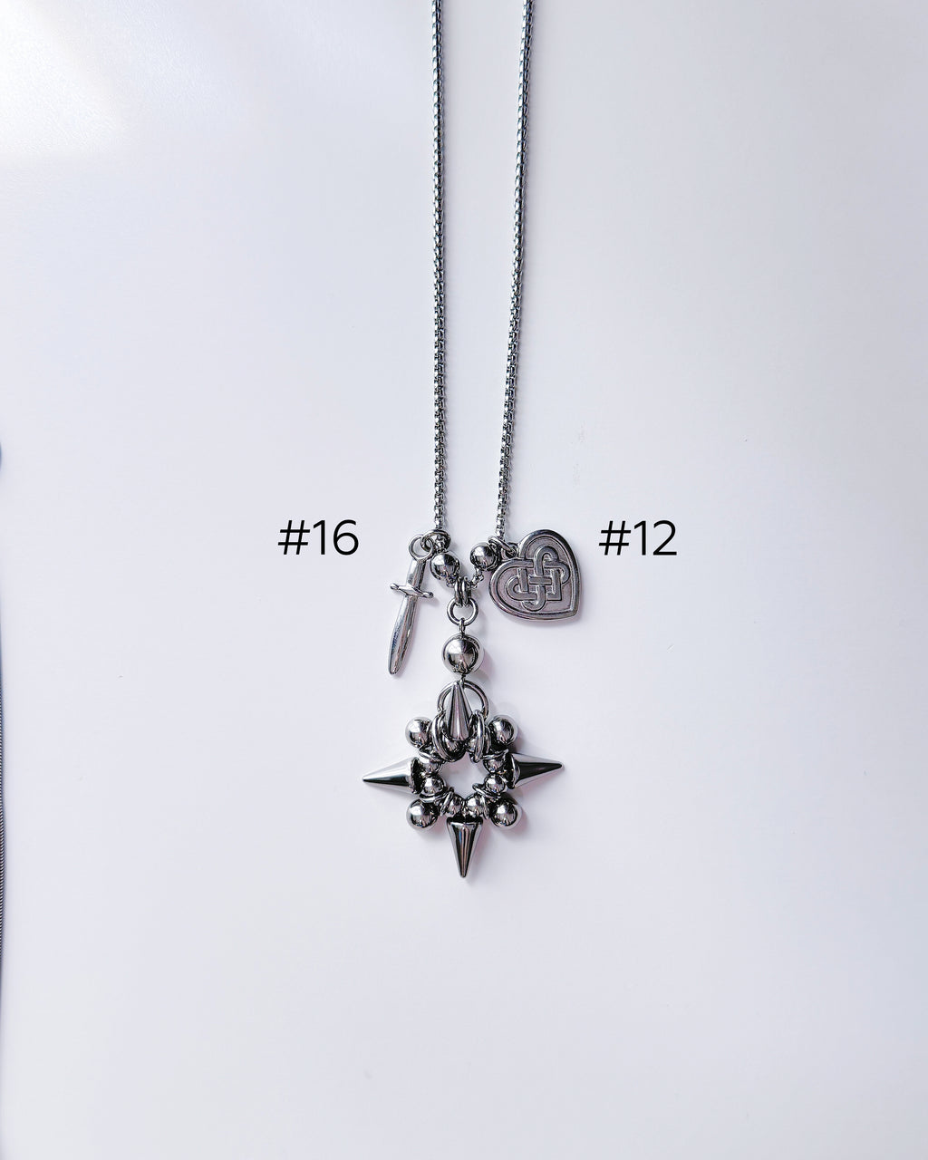 [Long Chain] Facade Necklace Charm Bar