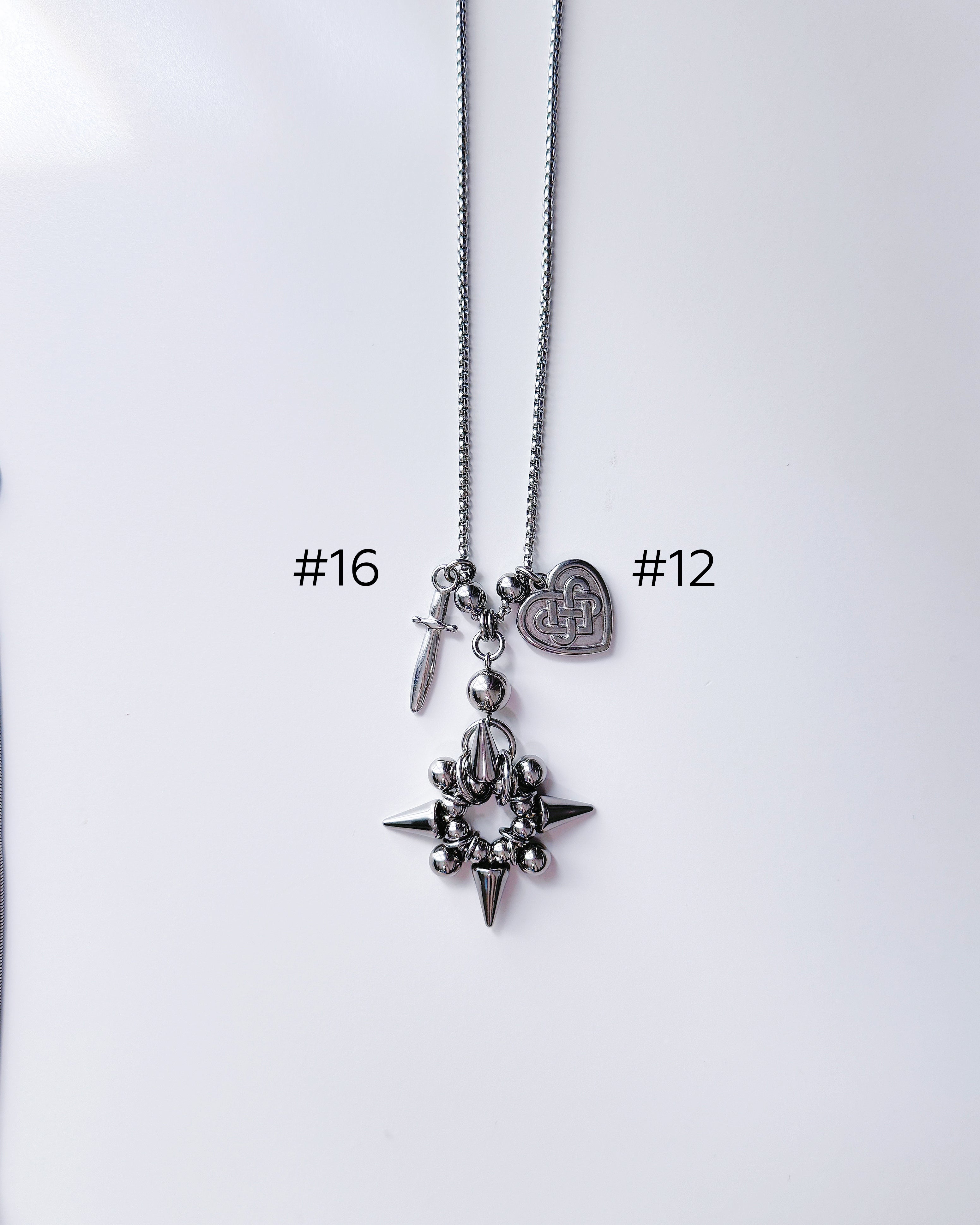 [Long Chain] Facade Necklace Charm Bar