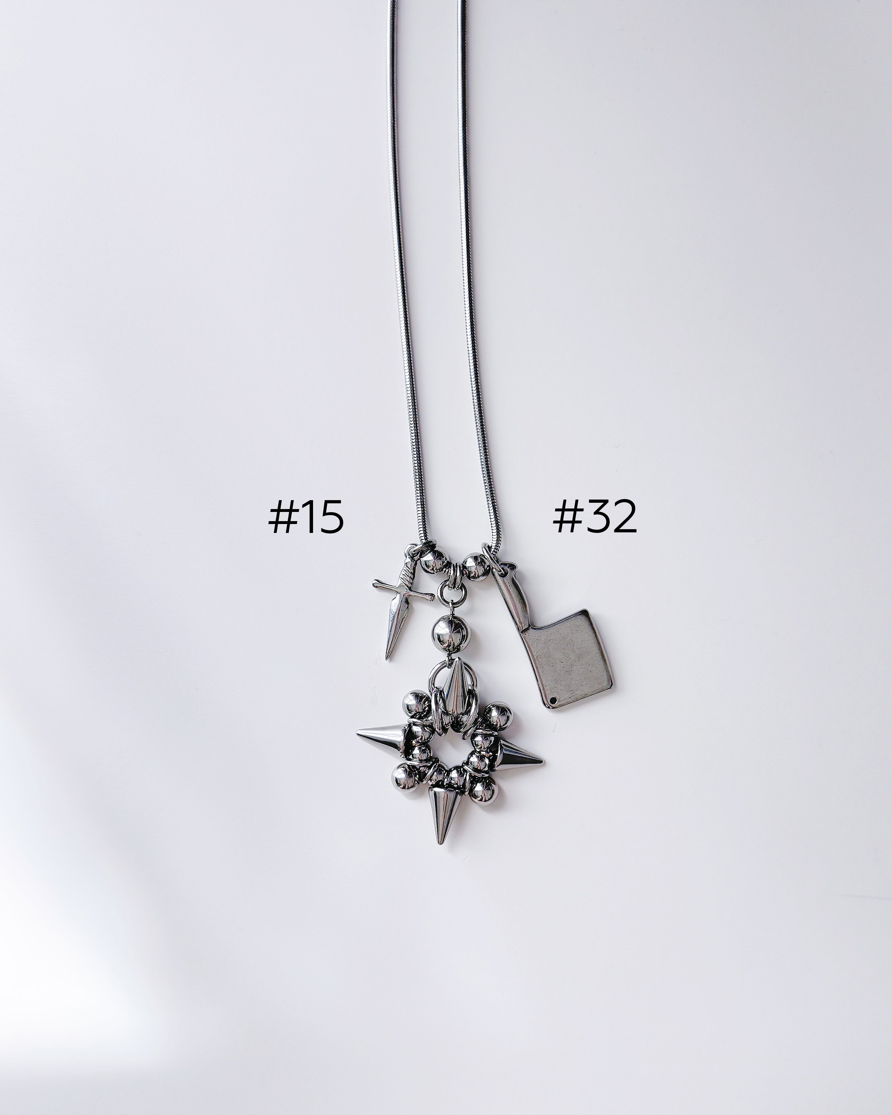 [Long Chain] Facade Necklace Charm Bar