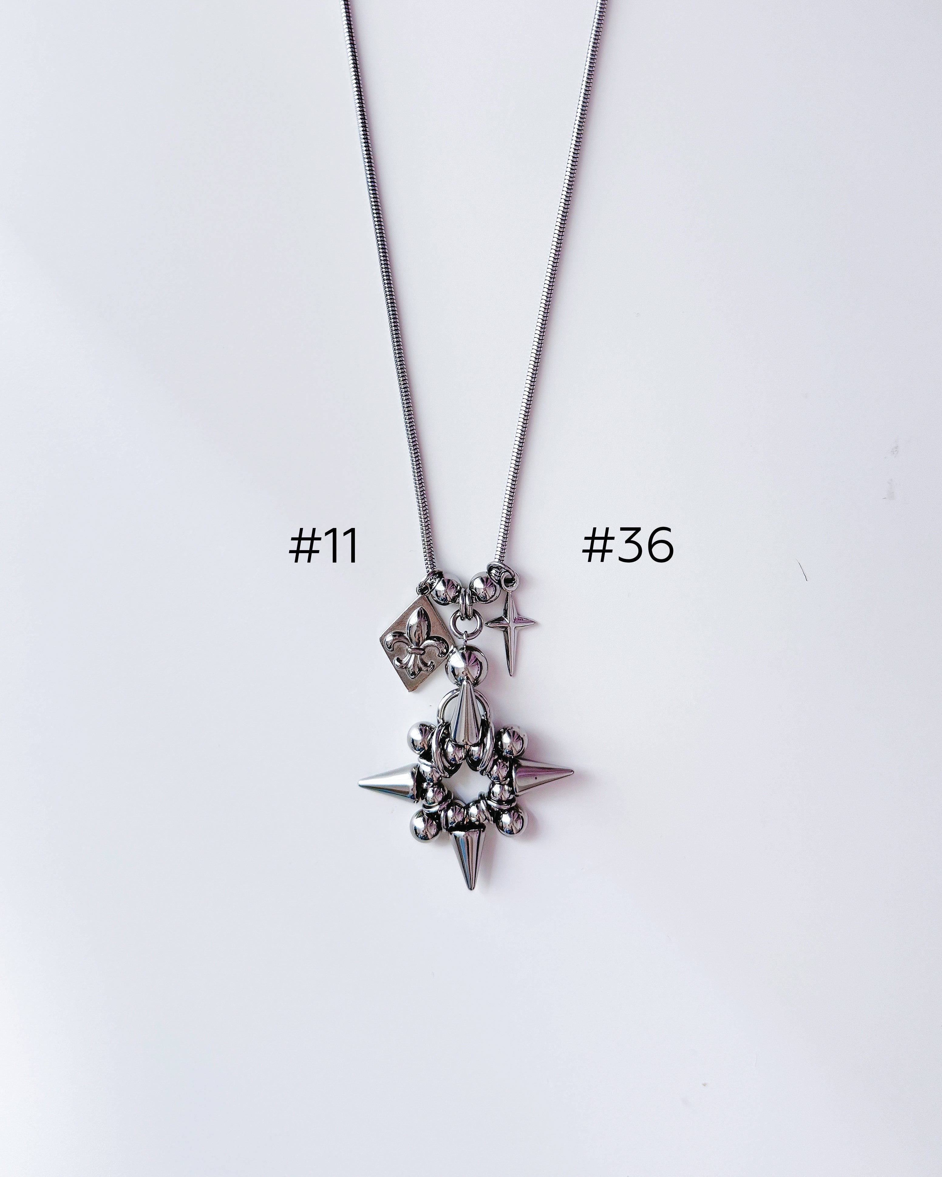 [Long Chain] Facade Necklace Charm Bar