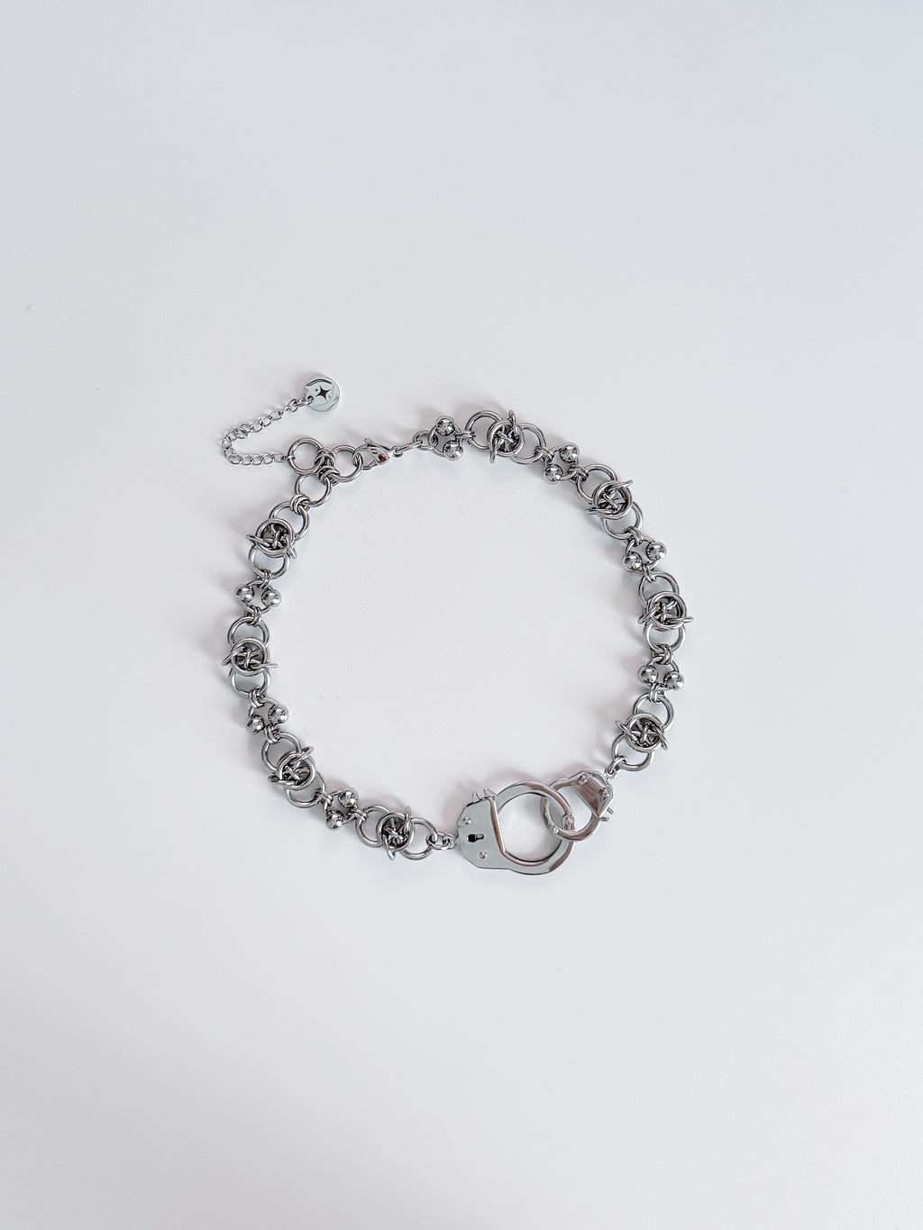 Hand Cuff Choker