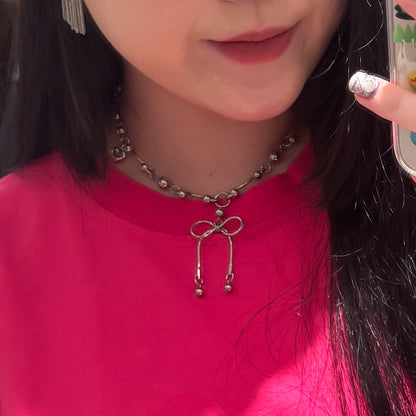 Ribbon Necklace