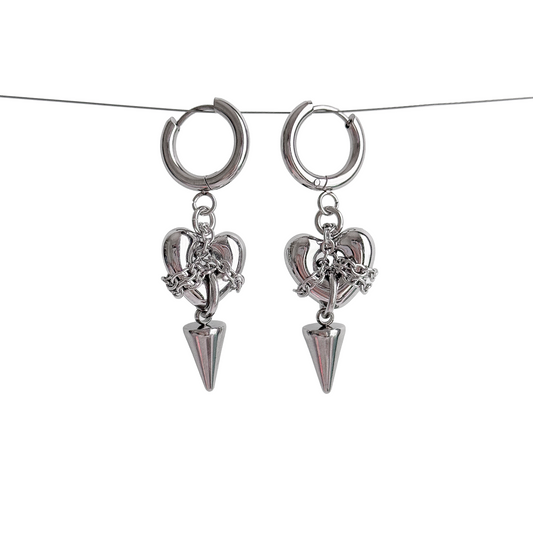 Chained Heart Ear Ring