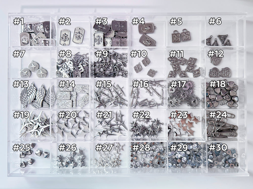 [Long Chain] Facade Necklace Charm Bar
