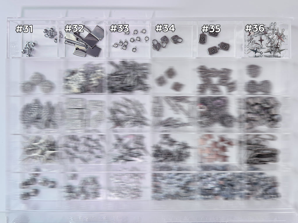 [Long Chain] Facade Necklace Charm Bar